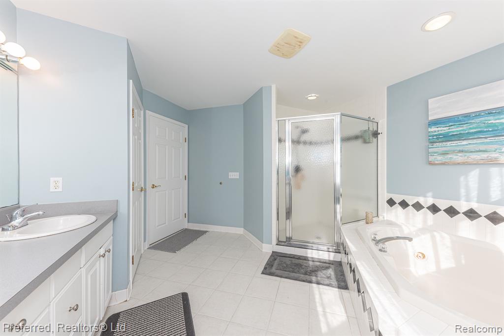 3104 SPRING HOLLOW, Ann Arbor, MI 48105 — Photo 39
