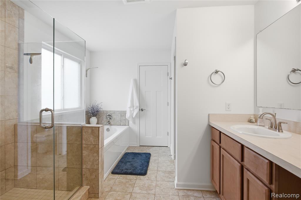 10909 Bouldercrest Drive, South Lyon, MI 48178 — Photo 19