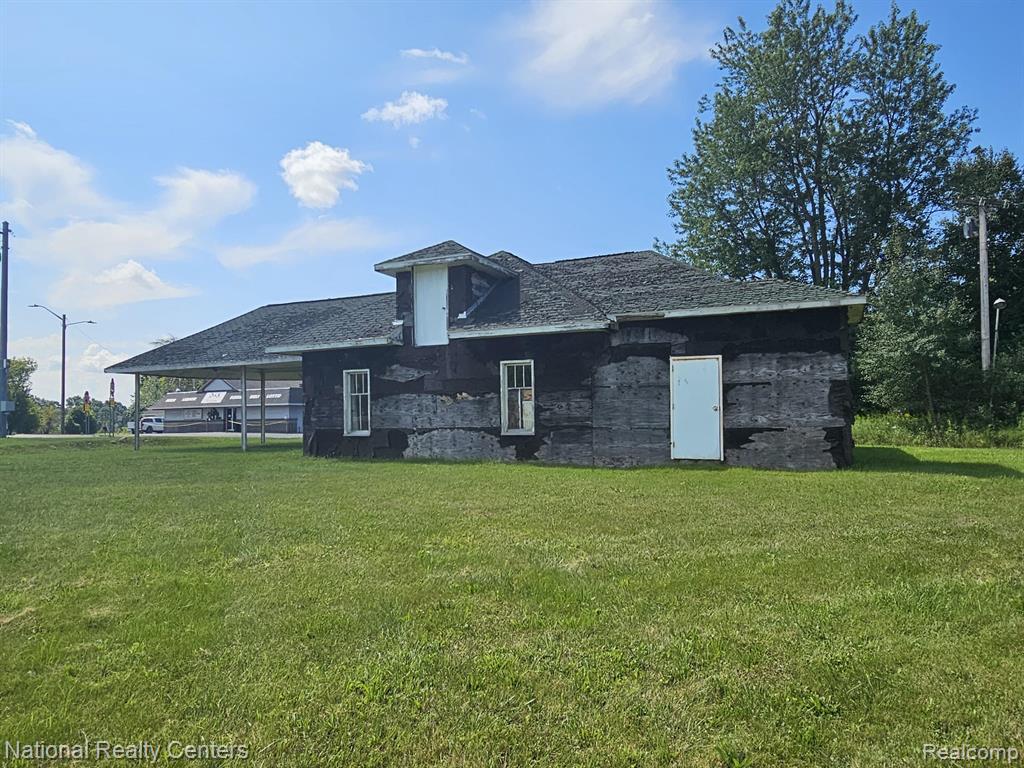 4495 Bowers Road, Attica, MI 48412 — Photo 5