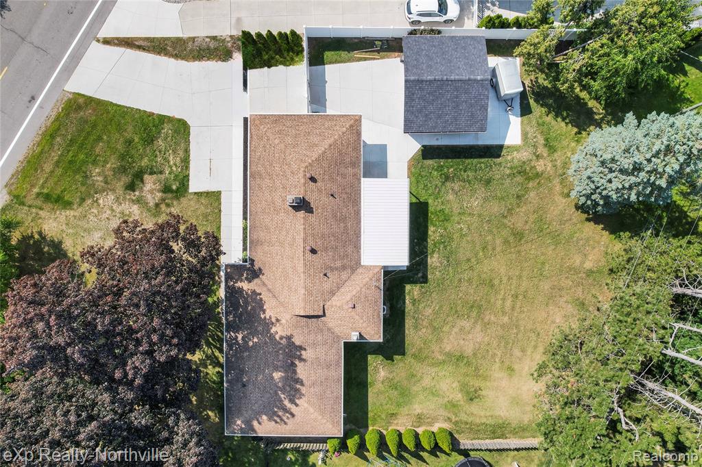 42030 Schoolcraft Road, Plymouth, MI 48170 — Photo 57