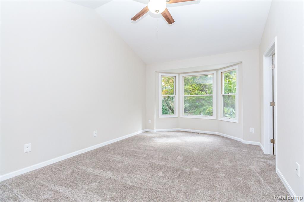 4426 GLENOAKS, Warren, MI 48092 — Photo 9