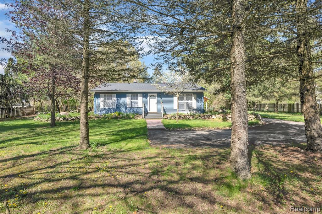 4953 CLINTONVILLE Road, Clarkston, MI — Photo 4