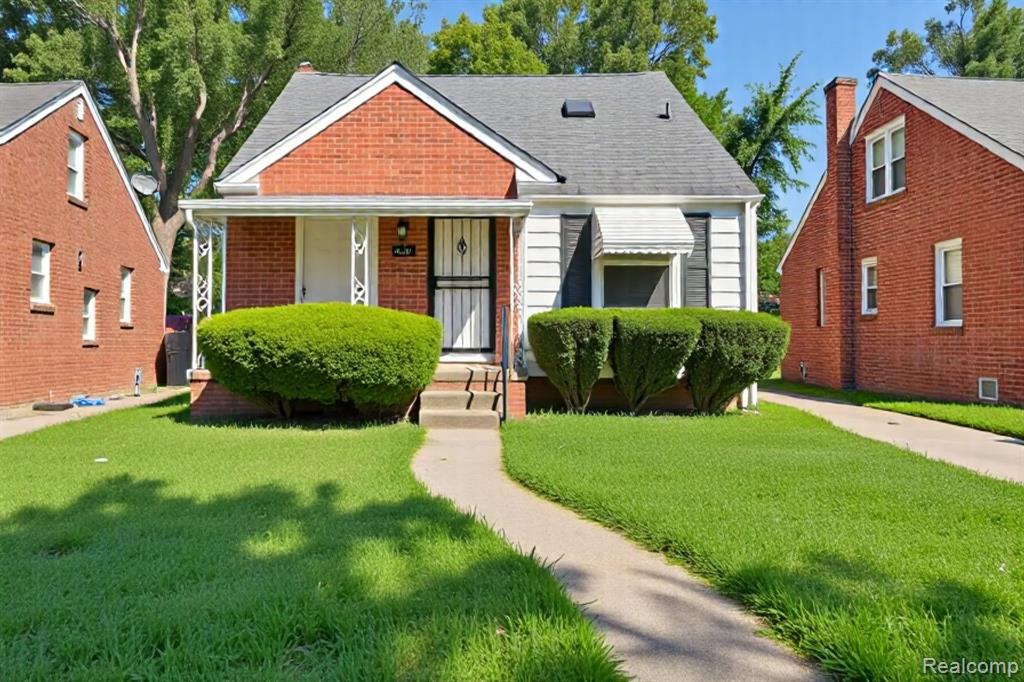 9976 Warwick Street, Detroit, MI 48228 — front exterior