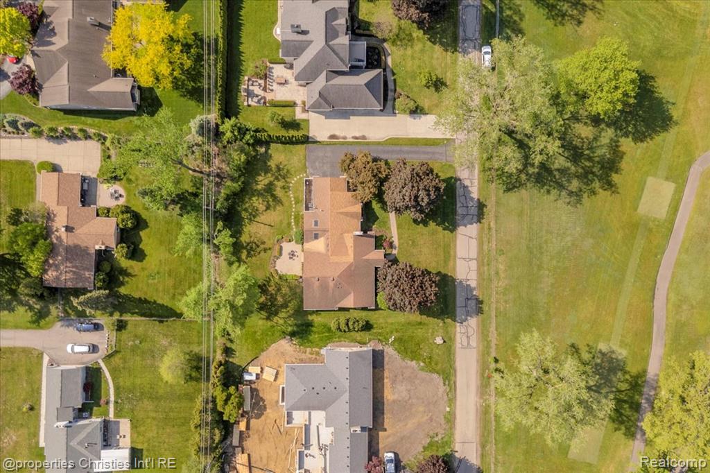 6225 Golfview Drive, Bloomfield Hills, MI 48301 — Photo 31