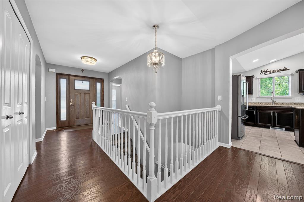 30278 Bradmore Road, Warren, MI 48092 — Photo 6