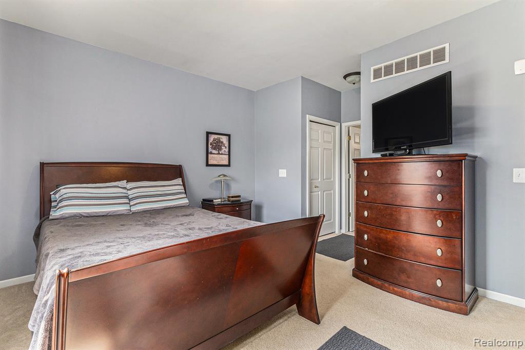 4261 Forest Bridge Drive, Canton, MI 48188 — Photo 15