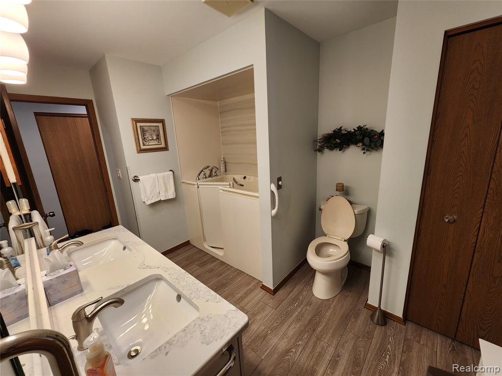 11 Cambridge Park, 11, Frankenmuth, MI 48734 — Photo 15
