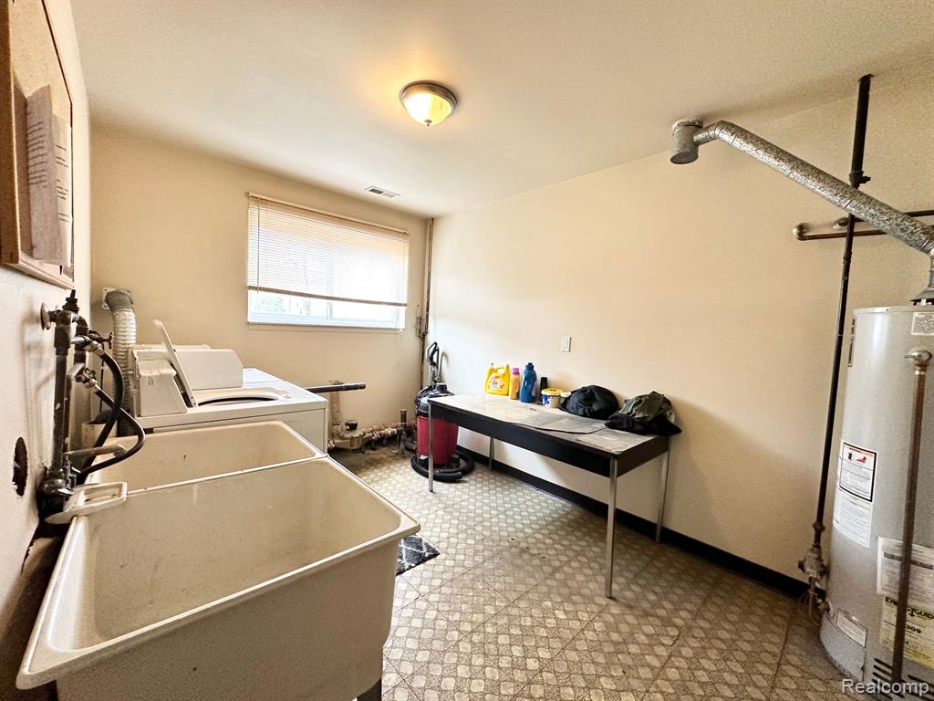 51316 Johns Drive, 14, Chesterfield, MI 48047 — Photo 23