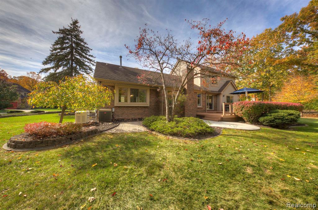 46821 ELMSMERE Drive, Northville, MI 48167 — Photo 61
