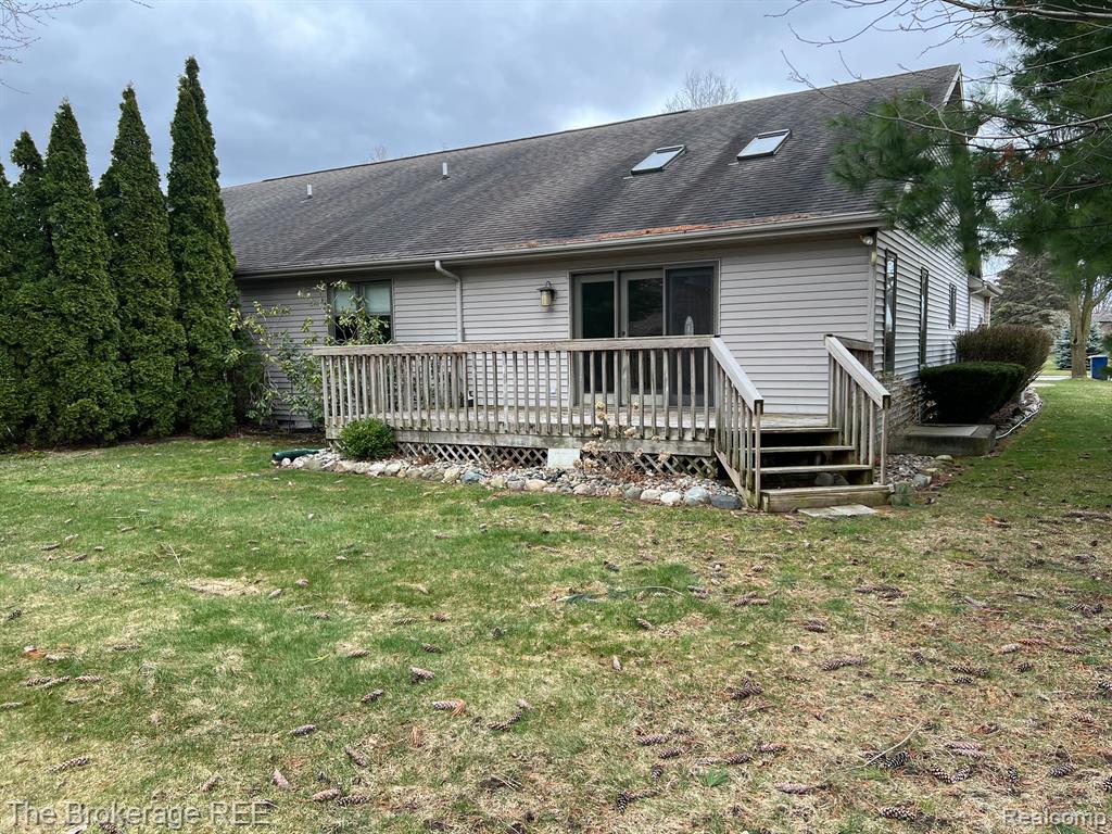 6112 NORMANDY Drive, Saginaw, MI 48638 — Photo 40