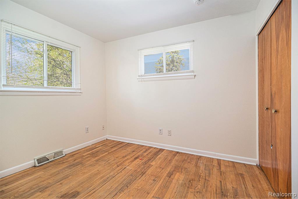 1376 MCCARTHY, Ypsilanti, MI 48198 — Photo 9