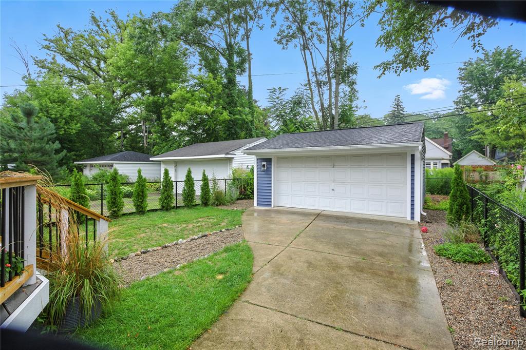 526 Notre Dame Street, Grosse Pointe, MI 48230 — Photo 37