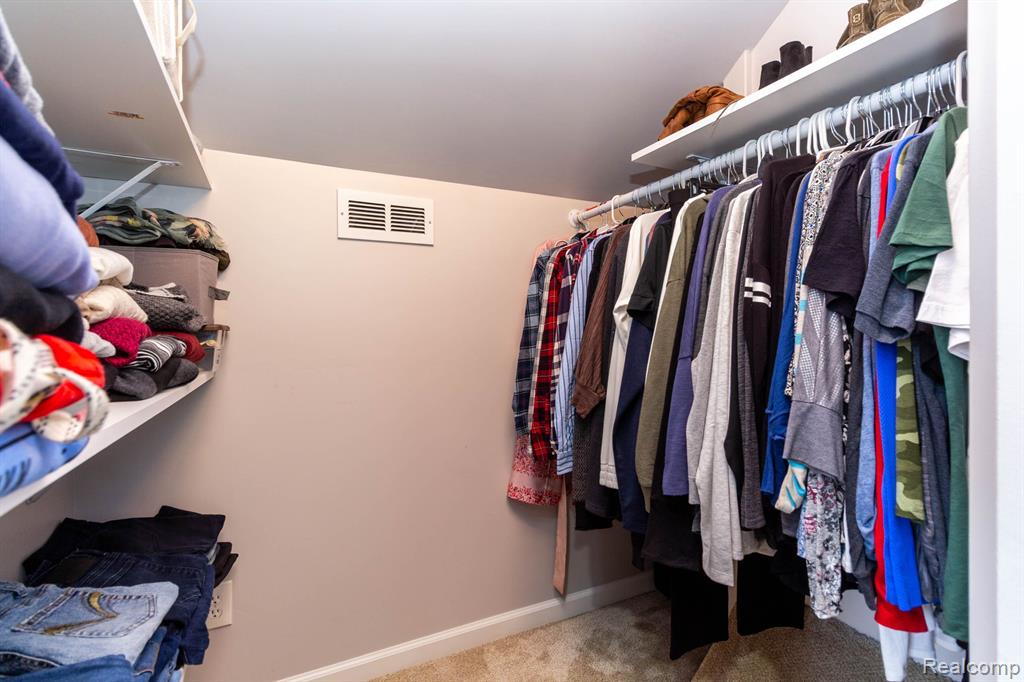 9648 STERLING Avenue, Allen Park, MI 48101 — Photo 22