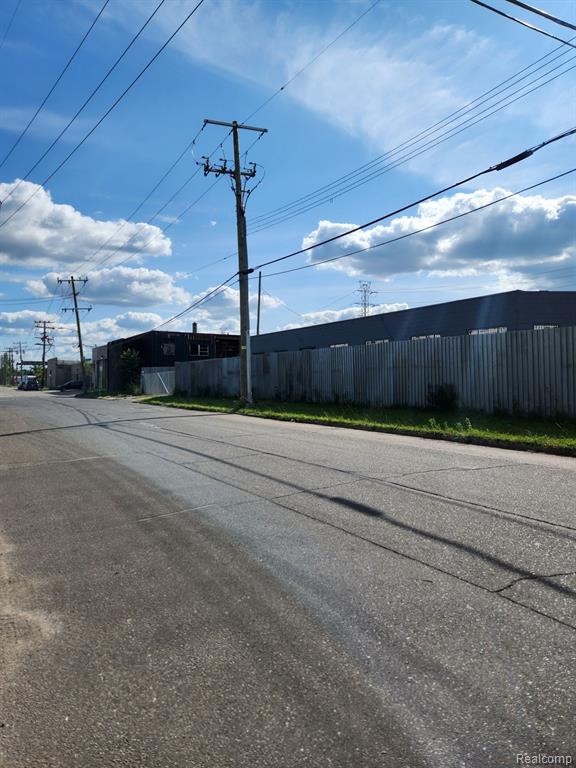 13507 Auburn Street, Detroit, MI 48223