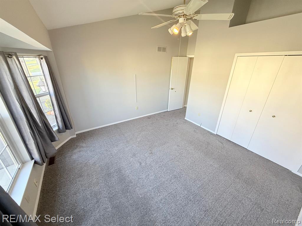 880 WHISPERWOOD Trail, Fenton, MI 48430 — Photo 16