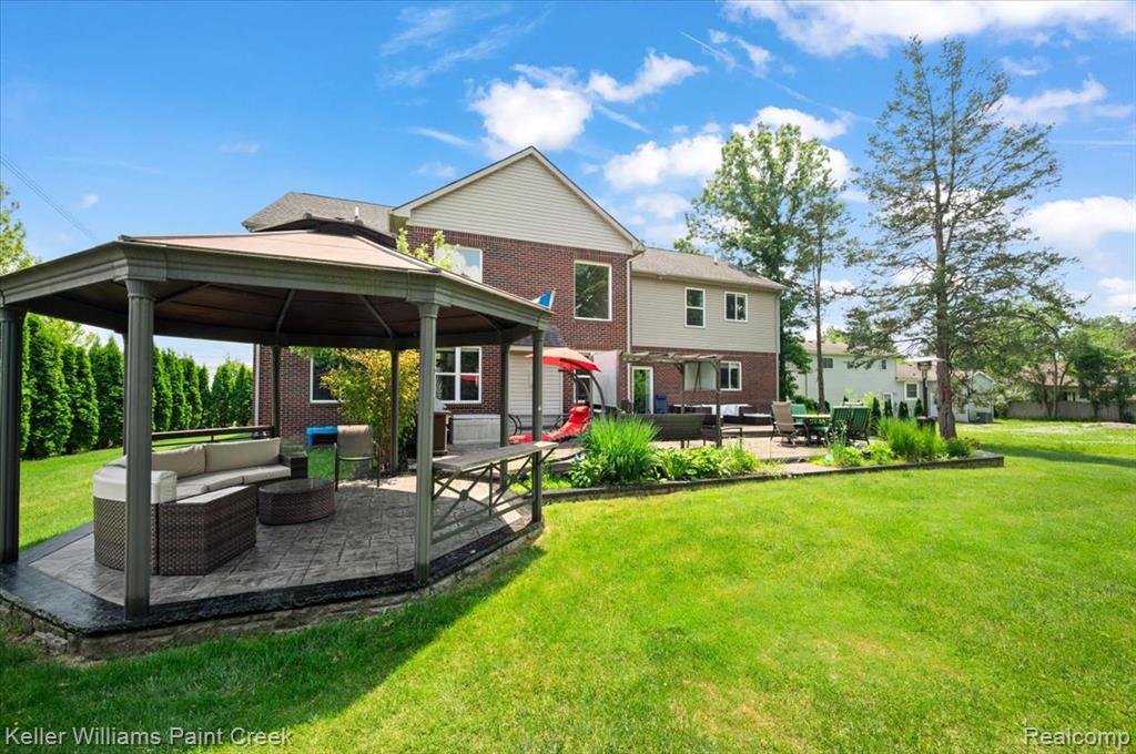 915 Harris Drive, Troy, MI 48083 — Photo 40