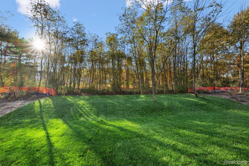 4246 Cedar Lane, Grand Blanc, MI 48439 — Photo 31