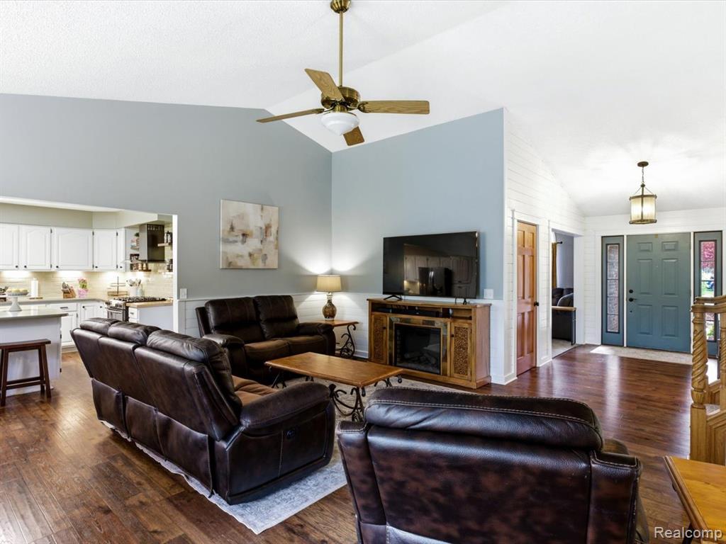 2837 Shorewood Boulevard, Fort Gratiot, MI 48059 — Photo 16