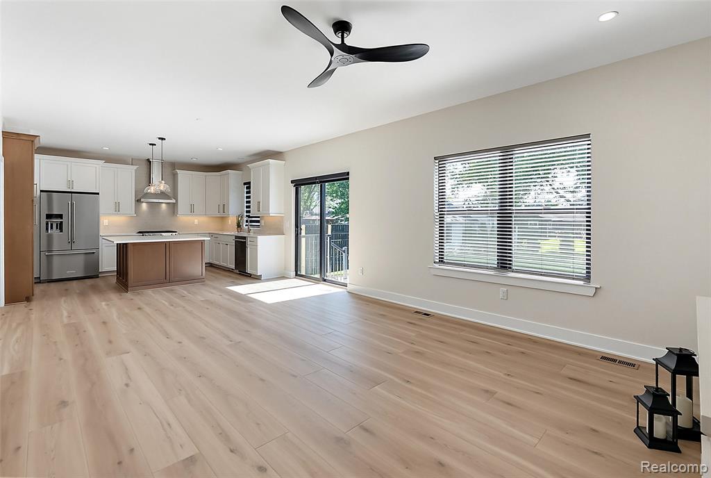 41255 Conger Bay Drive, MI — Photo 11
