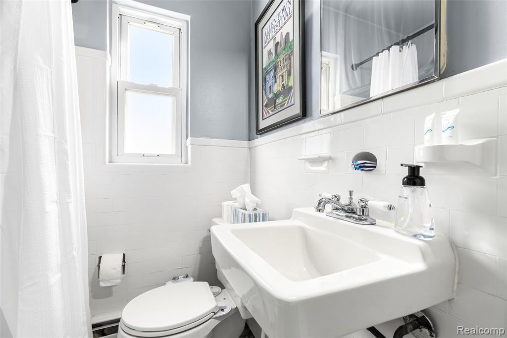 604 W Hudson Avenue, Royal Oak, MI 48067 — Photo 30