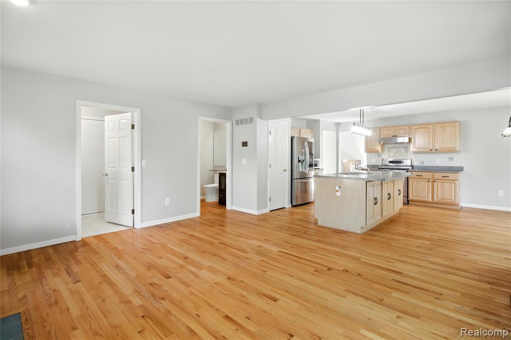 43011 Brookstone Drive, Novi, MI 48377 — Photo 28