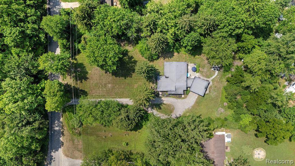 5831 Browntown Road, Sawyer, MI 49125 — Photo 36
