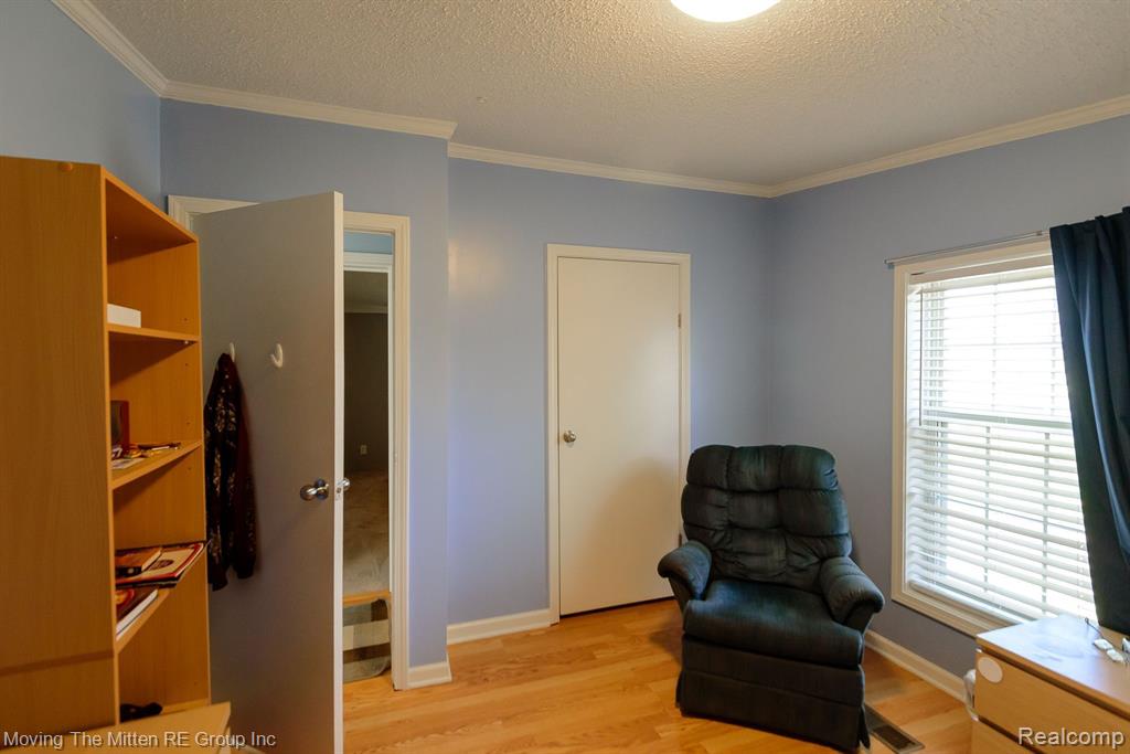 42 N BIGGS Street, Belleville, MI 48111 — Photo 24