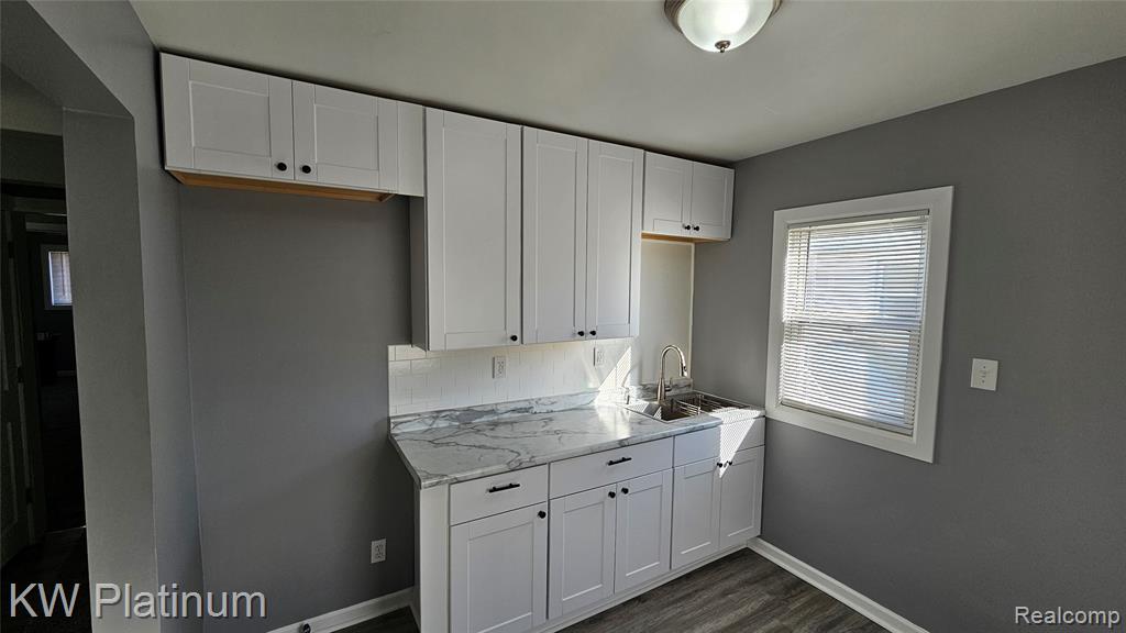 7527 Toepfer Road, Warren, MI 48091 — Photo 6