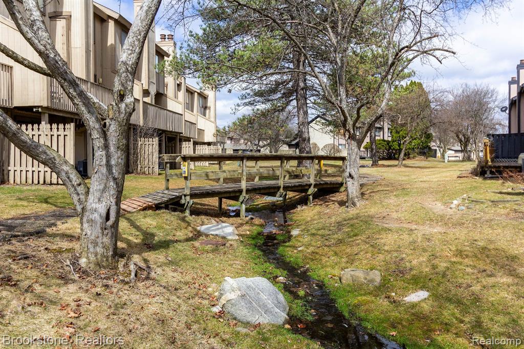 5215 RICHARD Run, West Bloomfield, MI — Photo 41