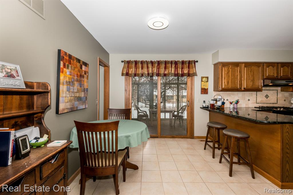41344 Beacon Road, Novi, MI — Photo 33
