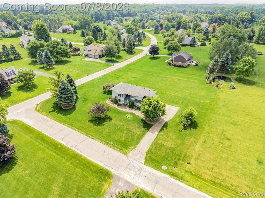 6398 High Valley Drive, White Lake, MI 48383 — Photo 38
