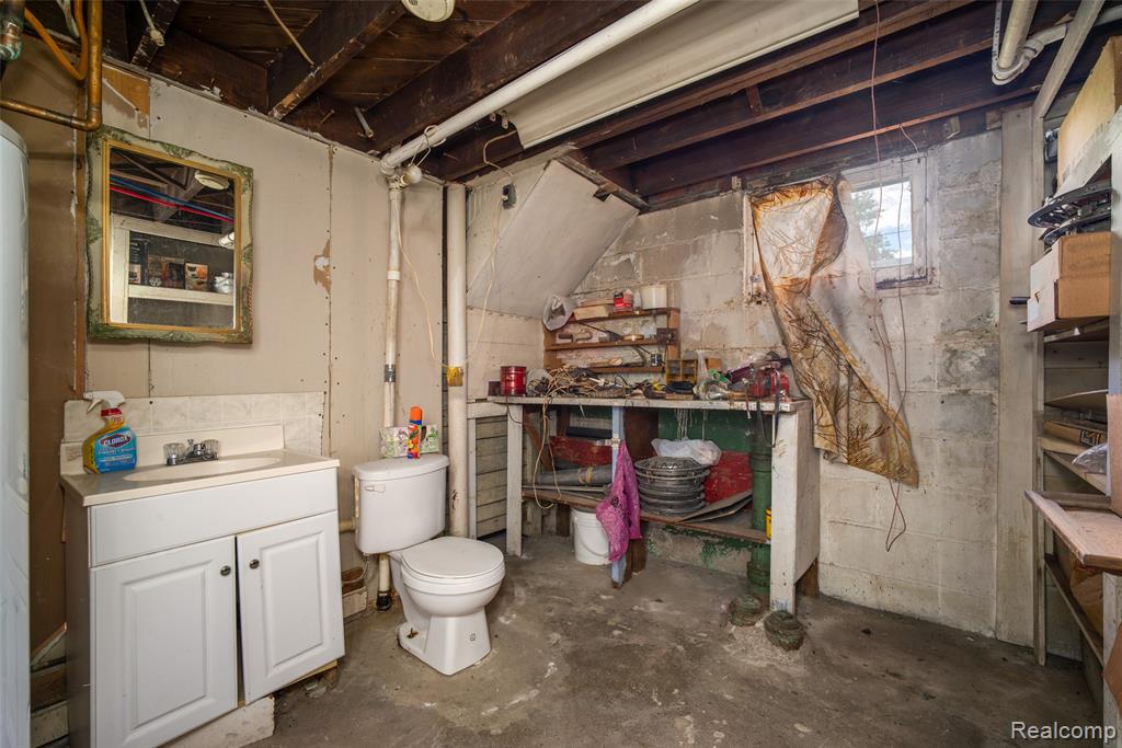 702 Fernhill Street, Highland Park, MI 48203 — Photo 24