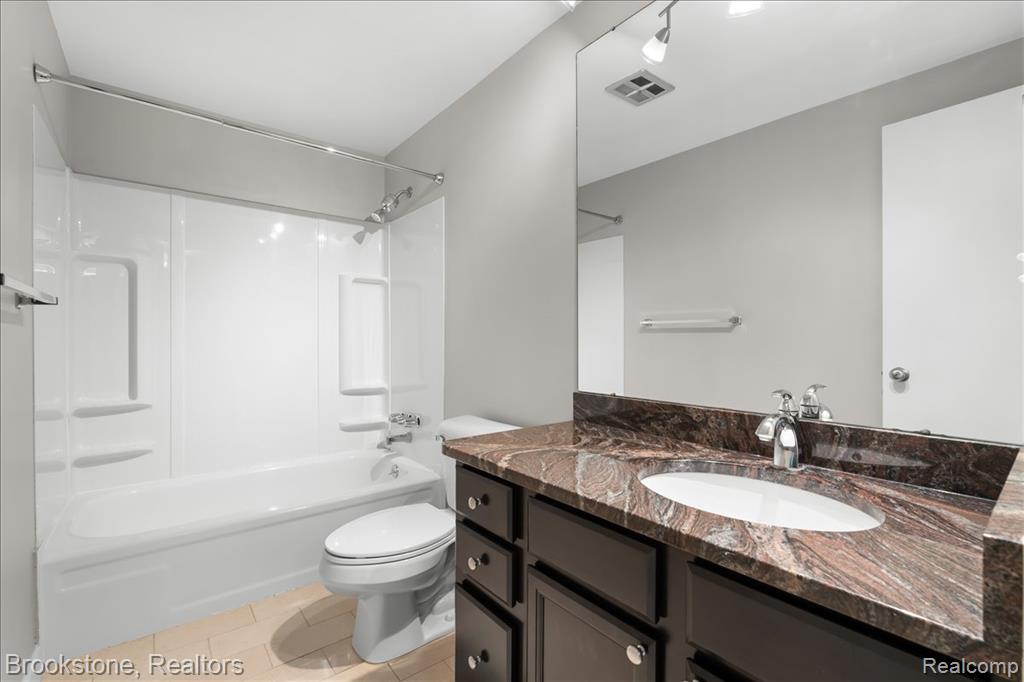 44865 Erin Drive, Plymouth, MI 48170 — Photo 28