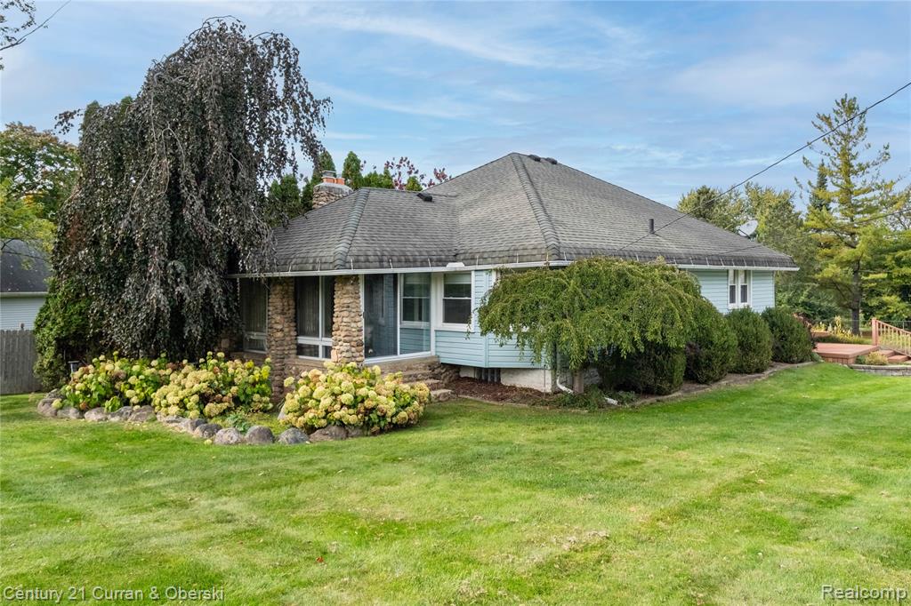 238 Alberta Street, Auburn Hills, MI 48326