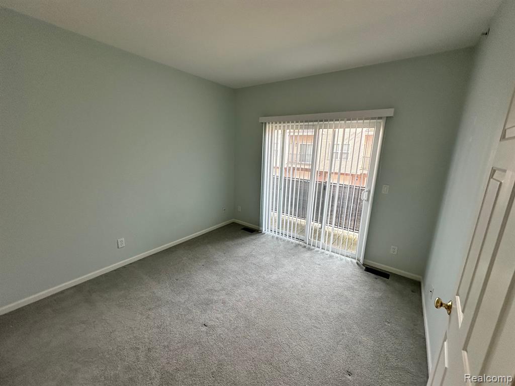 25520 PORTICO Lane, Novi, MI — Photo 17