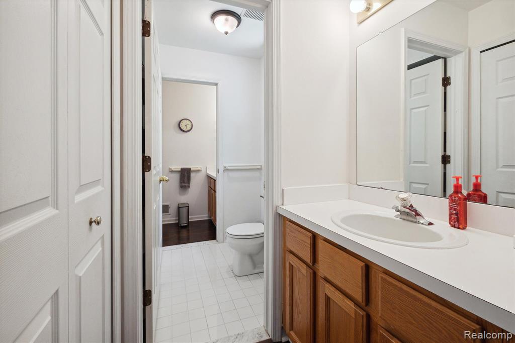 4060 STANMOOR Drive, Waterford, MI 48329 — Photo 30