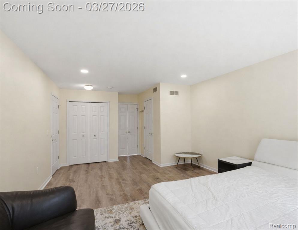 22432 Pointe Drive, Saint Clair Shores, MI 48081 — Photo 12