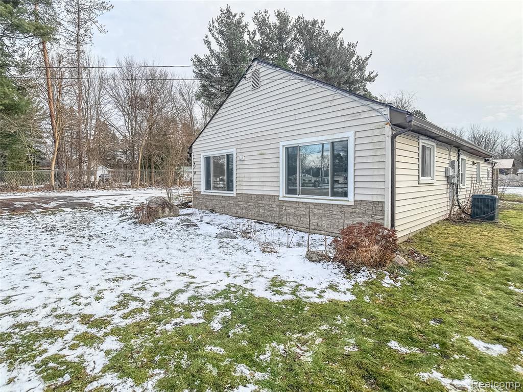 4390 E Mount Morris Road, Genesee, MI 48458 — Photo 10
