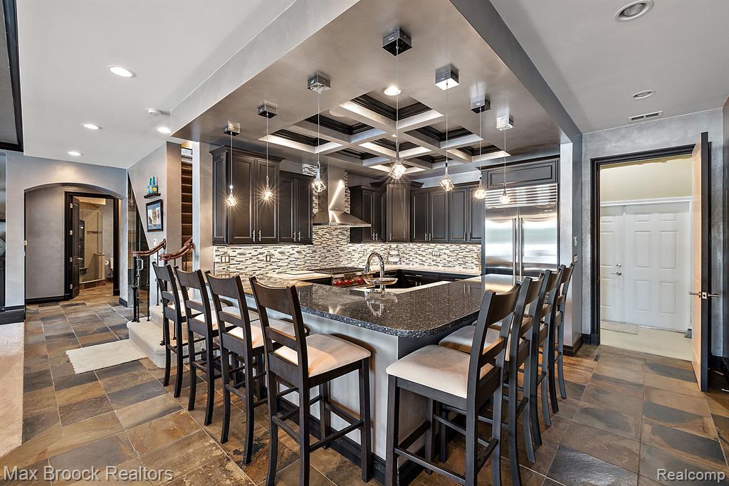 6340 Lakeshore Street, West Bloomfield, MI 48323 — Photo 44