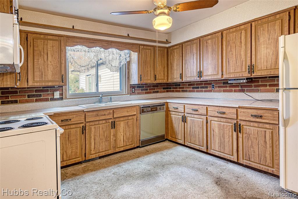 7122 Abbey Lane, Swartz Creek, MI 48473 — Photo 24