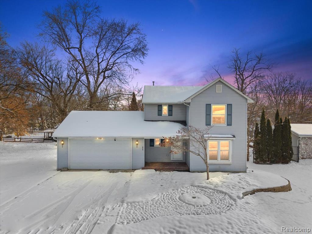 927 Alan Drive, Lake Orion, MI 48362 — front exterior