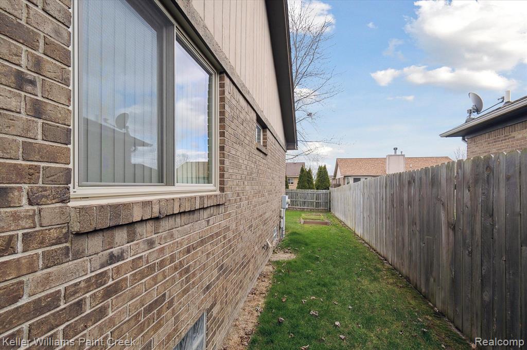 46044 ROYAL Drive, Chesterfield, MI — Photo 37