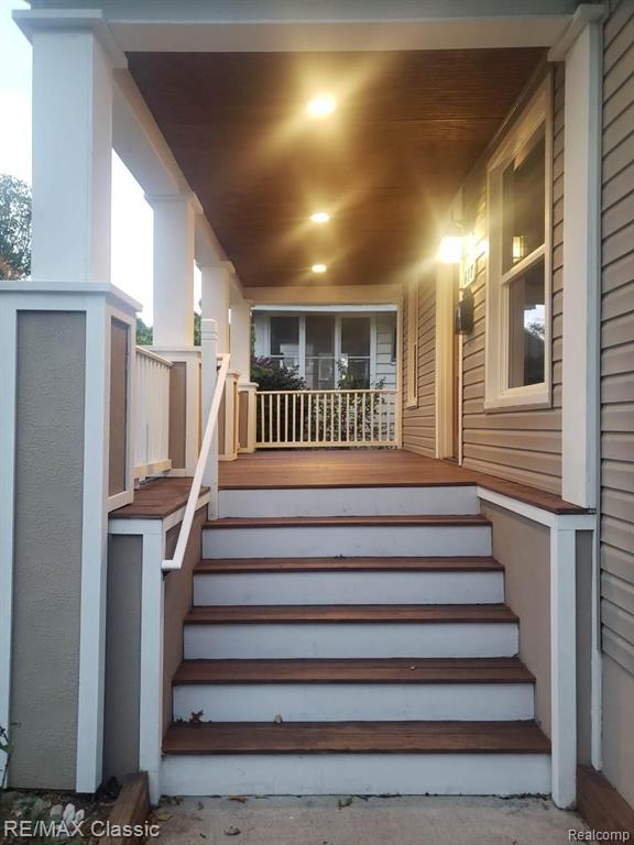 617 E 3RD Street, Royal Oak, MI 48067 — Photo 5