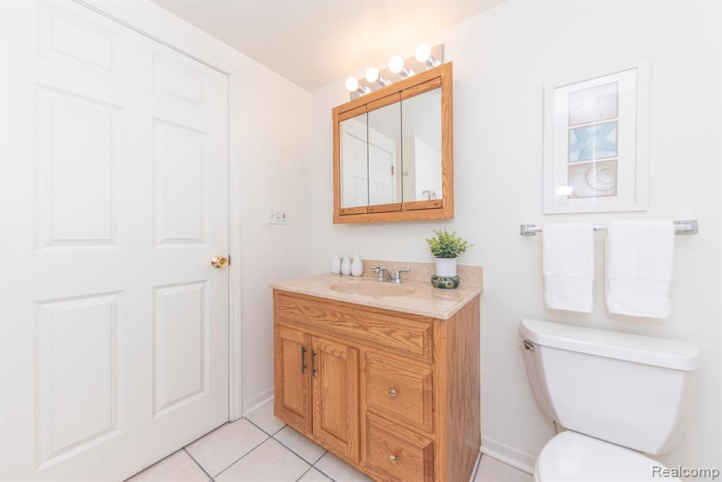 4036 BOULDER POND Drive, 15, Ann Arbor, MI 48108 — Photo 48
