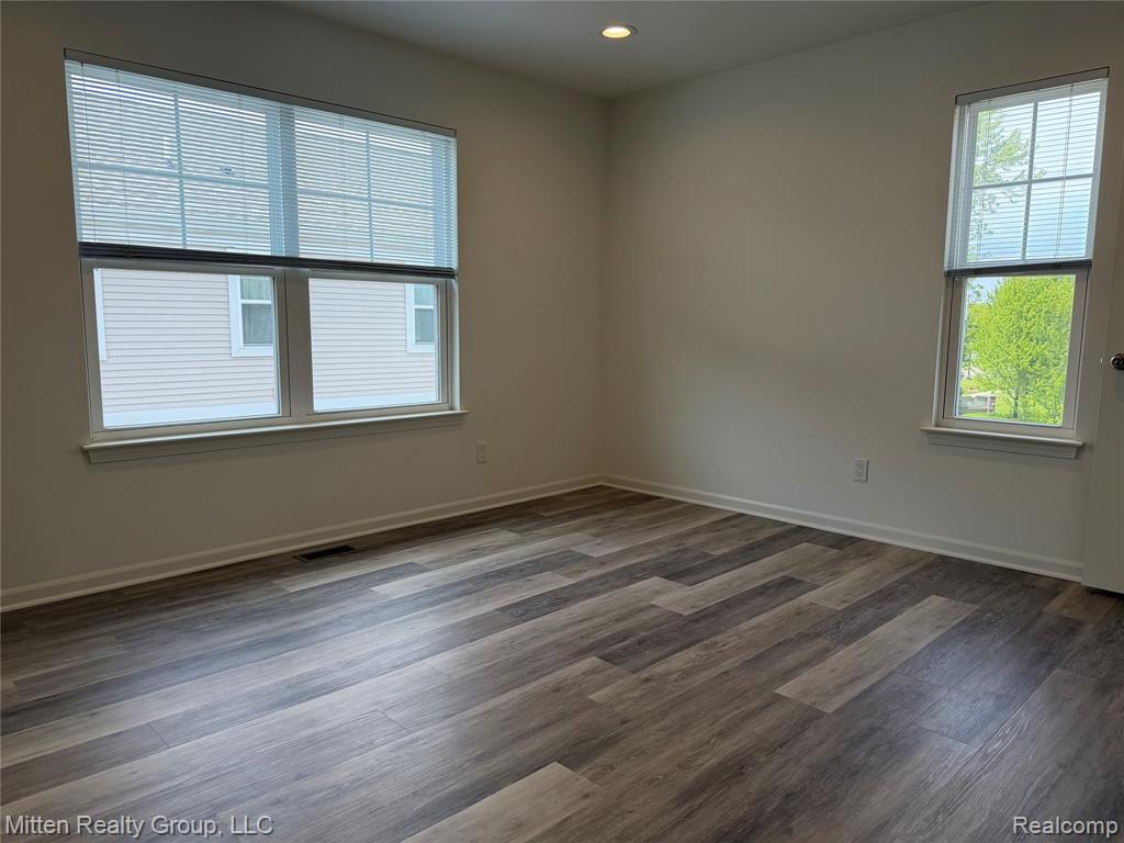 441 Wright Street, 52, Wixom, MI 48393 — Photo 15