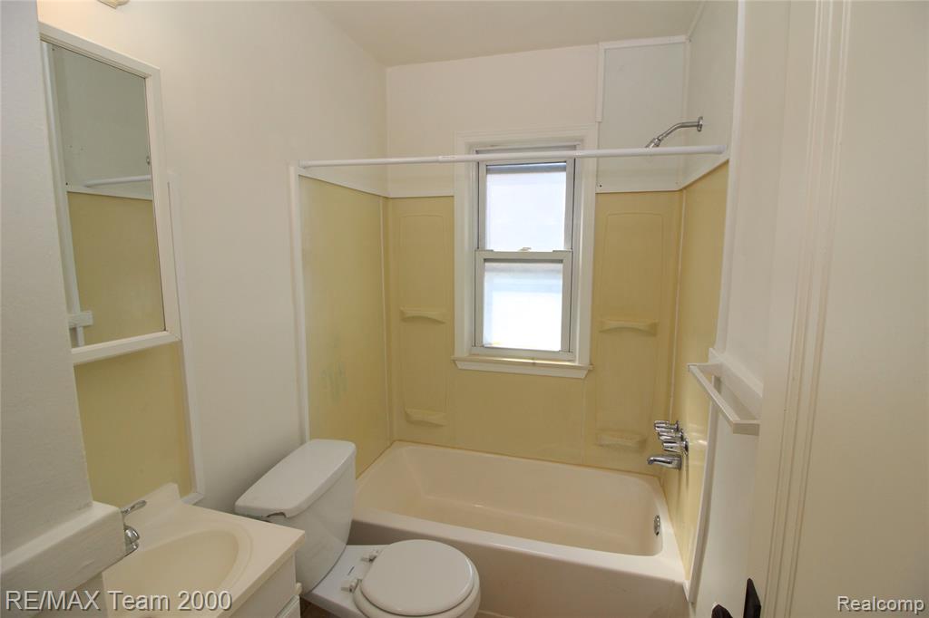 6467 Payne Avenue, Dearborn, MI 48126 — Photo 12