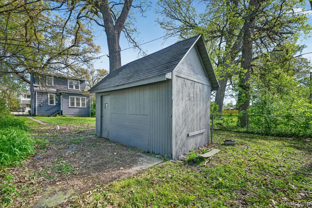 582 E Drayton Street, Ferndale, MI 48220 — Photo 33