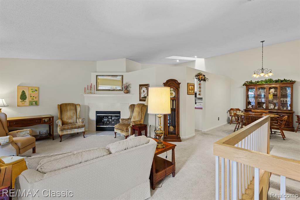 38360 Chessington, Farmington Hills, MI 48331 — Photo 7