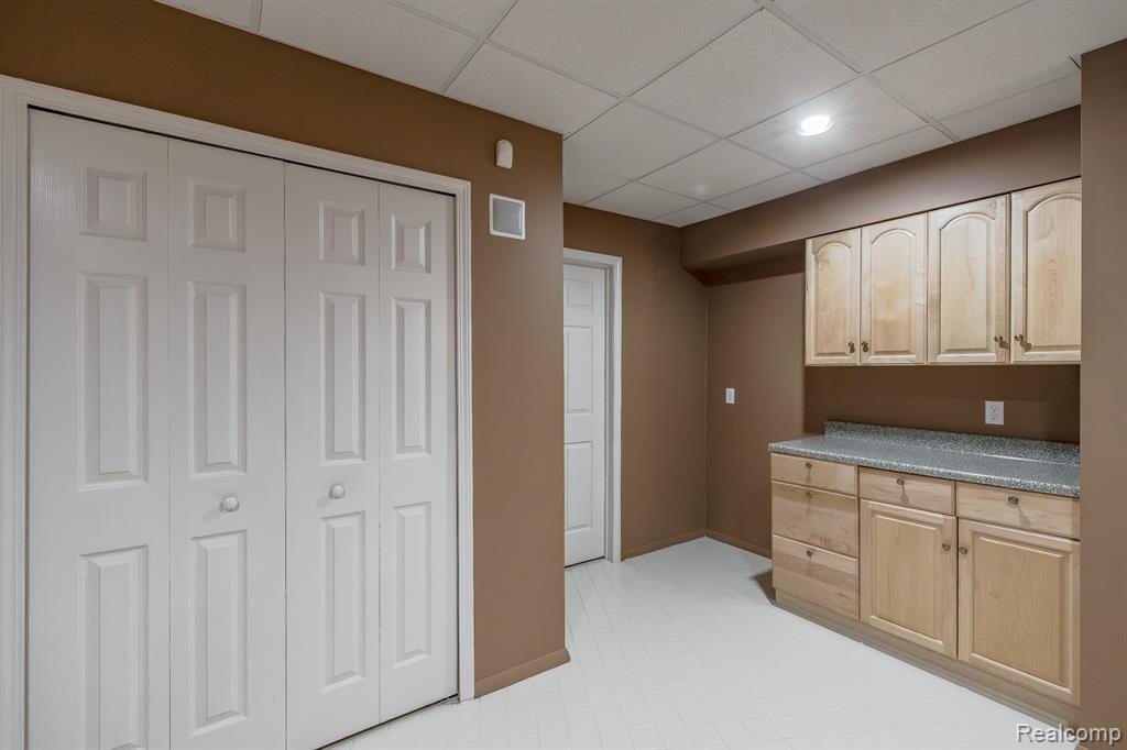 6580 Summit Ridge, Clarkston, MI — Photo 37