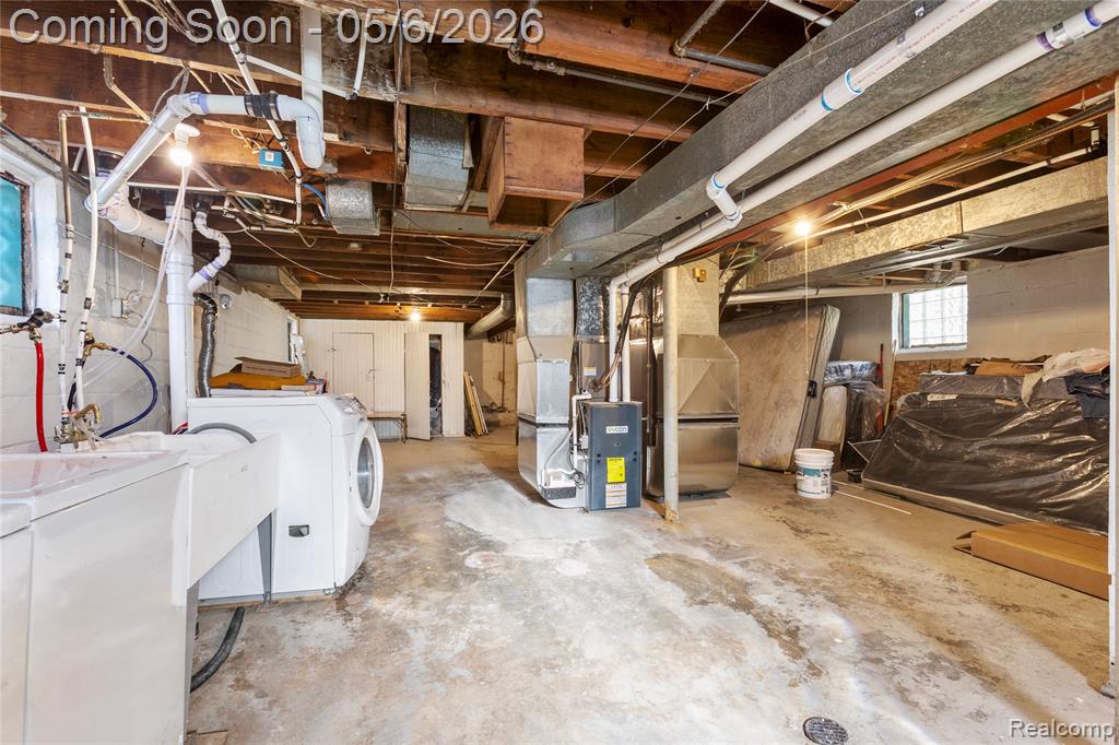 18720 Salem Street, Detroit, MI 48219 — Photo 31